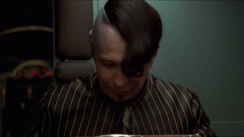 loot-box-cry-fifth-element-5th-element-gif-15347948.gif