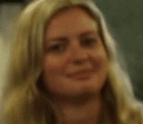 elyse-willems-funhaus-wink-gif-5619548.gif